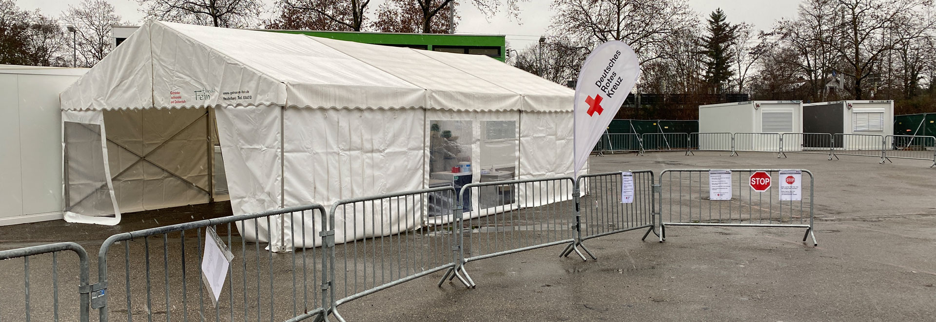 Teststation mit Zelt