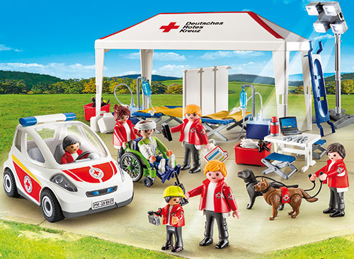 Playmobilfiguren und DRK-Zelt und Rettungswagen