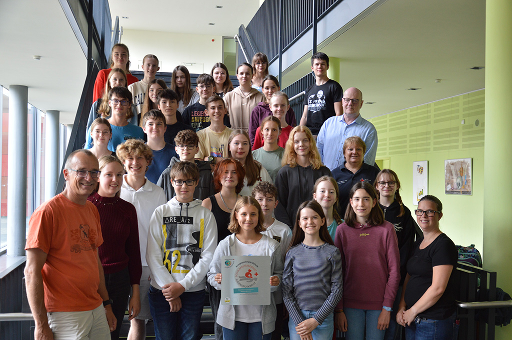 Bild größer ansehen Gruppenbild mit Mitgliedern des Schulsanitätsdienst des Schulzentrums Neckargemünd
